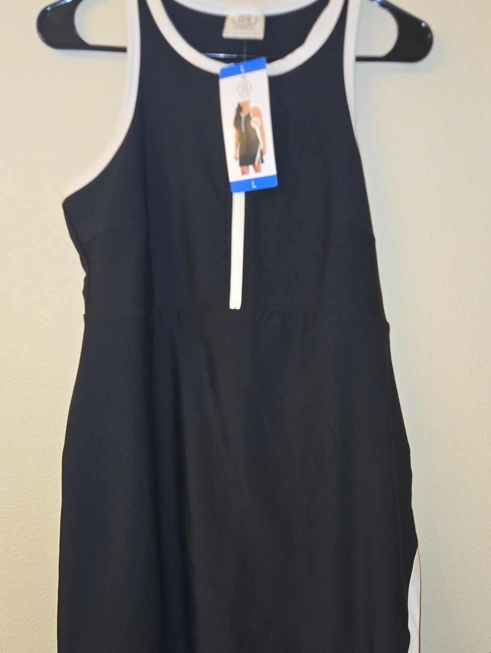 Large Black & White Racerback Dress/Skort with Front Zip